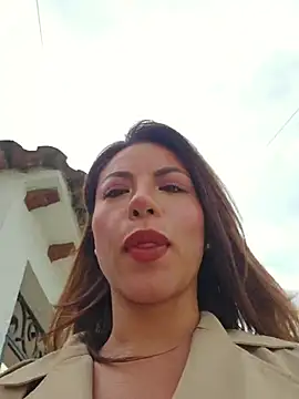 Karen San Miguel online show from July 4, 2026, 7:51 pm