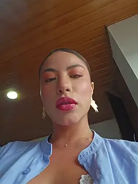 Karen San Miguel online show from August 5, 2026, 7:41 pm