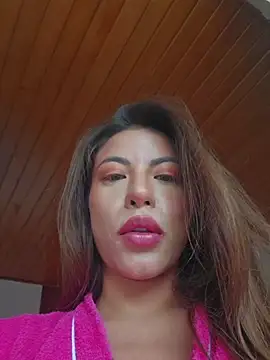 Snapshot of Karen_San_Miguel chatting on June 20, 2026, 10:04 pm Karen San Miguel online show from June 20, 2026, 10:04 pm