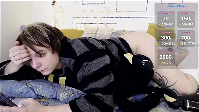 Snapshot of Yakhont chatting on February 23, 2025, 4:46 pm Yakhont online show from February 23, 2025, 4:46 pm