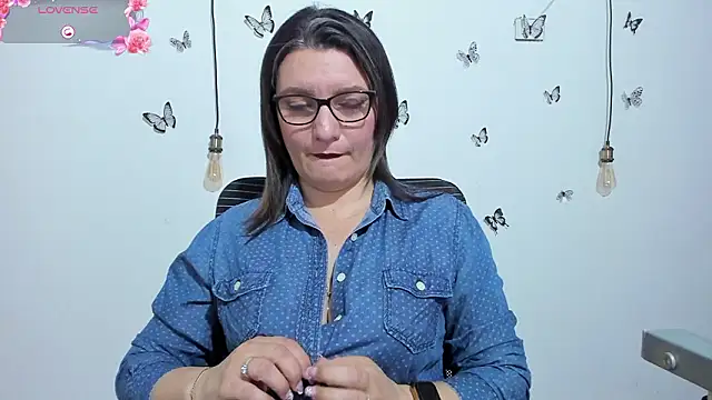 Snapshot of Amie_Adams82_ chatting on January 14, 2026, 1:37 pm Amie Adams82 online show from January 14, 2026, 1:37 pm