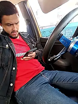 Snapshot of mosmar_20 chatting on December 14, 2025, 2:22 pm mosmar 20 online show from December 14, 2025, 2:22 pm