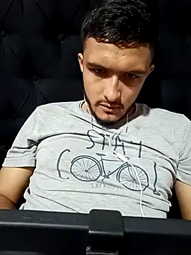 Snapshot of mosmar_20 chatting on November 24, 2025, 7:58 pm mosmar 20 online show from November 24, 2025, 7:58 pm