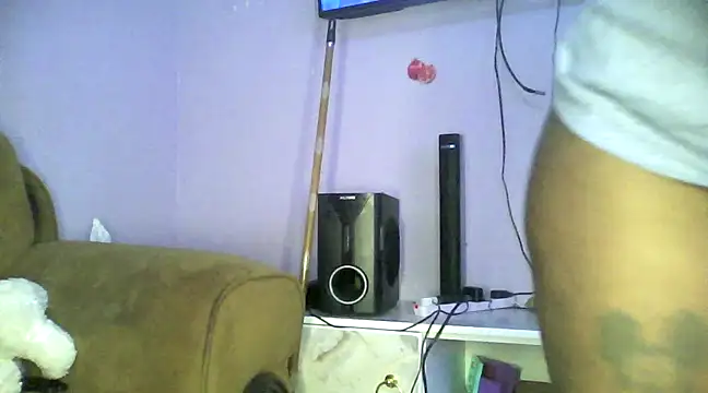 Snapshot of Nish_Darling_ chatting on March 7, 2025, 6:24 am Nish Darling online show from March 7, 2025, 6:24 am