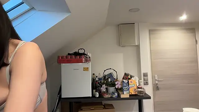 Snapshot of JeSuisUnTapin chatting on November 25, 2025, 2:50 pm JeSuisUnTapin online show from November 25, 2025, 2:50 pm