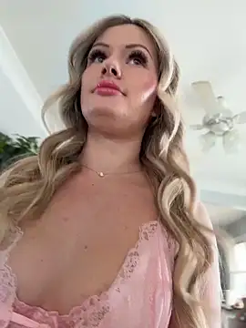 LoveShae  online show from May 8, 2026, 6:56 pm