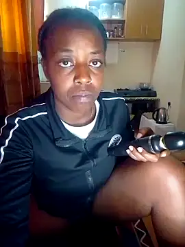 Snapshot of pretty-eyes23 chatting on November 12, 2025, 9:46 am pretty-eyes23 online show from November 12, 2025, 9:46 am