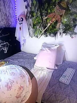 any mour online show from October 28, 2025, 5:01 pm