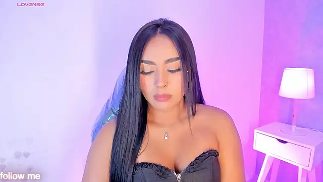 Snapshot of Cameliaa_Smiith chatting on March 21, 2026, 3:52 am Cameliaa Smiith online show from March 21, 2026, 3:52 am