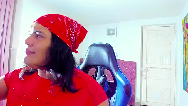 Snapshot of Margoth_Montilla chatting on October 13, 2025, 12:56 am Margoth Montilla online show from October 13, 2025, 12:56 am