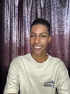 maiki18  online show from April 10, 2026, 4:58 pm