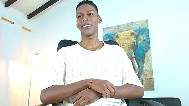 Snapshot of maiki18_ chatting on November 14, 2025, 8:34 pm maiki18 online show from November 14, 2025, 8:34 pm