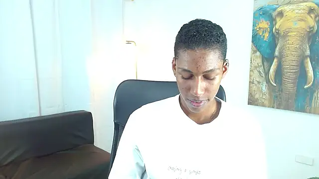 maiki18  online show from January 31, 2026, 7:12 pm