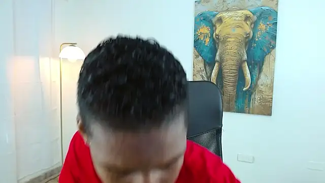 Snapshot of maiki18_ chatting on October 18, 2025, 1:57 pm maiki18 online show from October 18, 2025, 1:57 pm