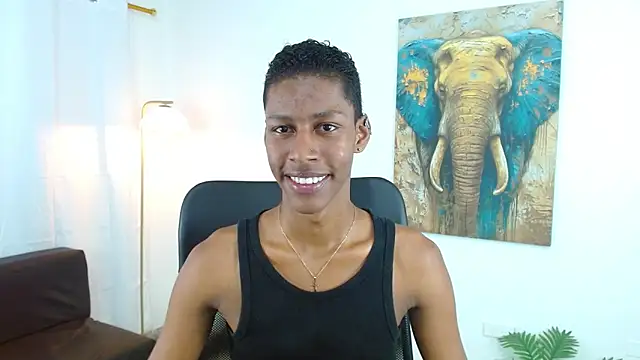 Snapshot of maiki18_ chatting on October 24, 2025, 8:41 pm maiki18 online show from October 24, 2025, 8:41 pm