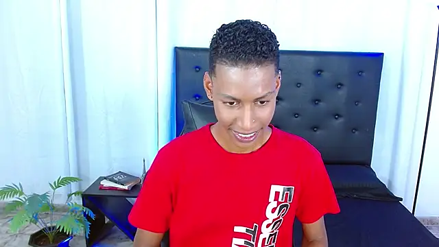 maiki18  online show from March 7, 2026, 8:36 pm