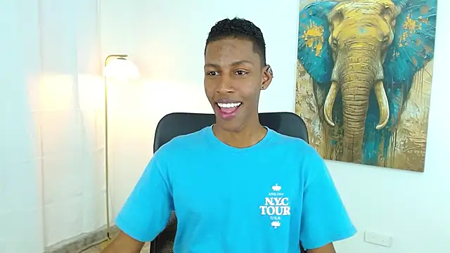 Snapshot of maiki18_ chatting on October 8, 2025, 9:04 pm maiki18 online show from October 8, 2025, 9:04 pm