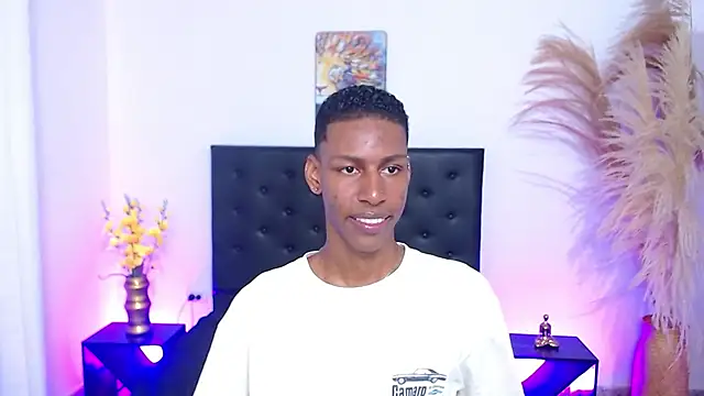 Snapshot of maiki18_ chatting on October 29, 2025, 8:52 pm maiki18 online show from October 29, 2025, 8:52 pm