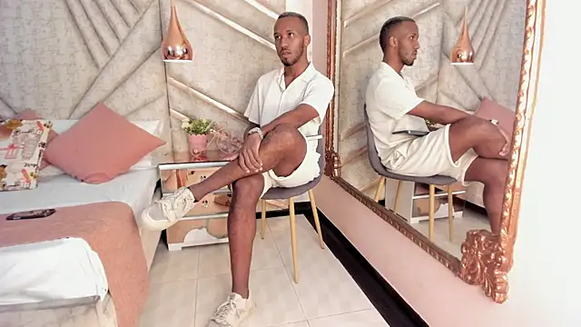 JamesParck online show from March 14, 2025, 11:56 am