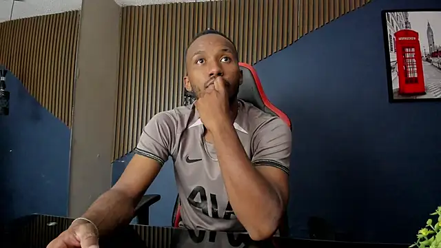 Snapshot of JamesParck chatting on March 20, 2026, 12:33 am JamesParck online show from March 20, 2026, 12:33 am