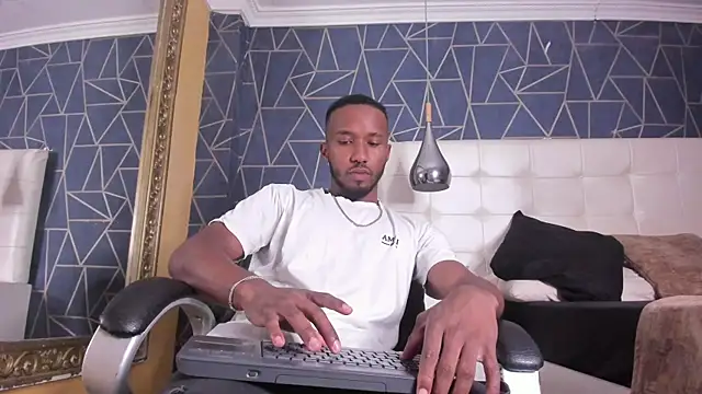 Snapshot of JamesParck chatting on April 1, 2026, 11:23 pm JamesParck online show from April 1, 2026, 11:23 pm