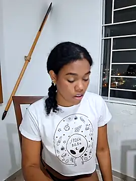 Snapshot of Dena_k_ chatting on January 7, 2025, 10:33 am Dena k  online show from January 7, 2025, 10:33 am