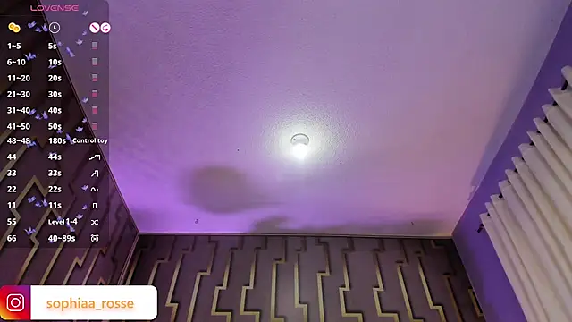 Snapshot of Deni_rose chatting on October 28, 2025, 7:57 pm Deni rose online show from October 28, 2025, 7:57 pm