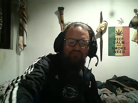 Snapshot of LECHEBALLS chatting on October 18, 2025, 1:51 am LECHEBALLS online show from October 18, 2025, 1:51 am