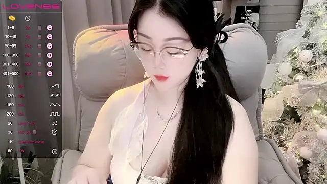 Monica-888 online show from September 19, 2025, 6:17 am