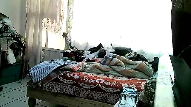 jperezofficial1 online show from October 14, 2025, 8:09 pm