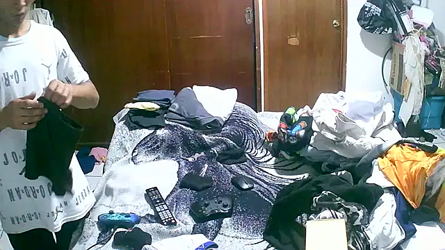 jperezofficial1 online show from October 8, 2025, 4:58 am