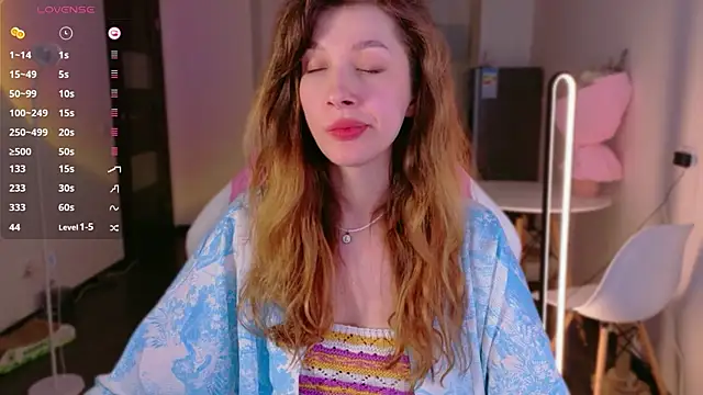 tenderdreams online show from March 15, 2026, 5:53 pm