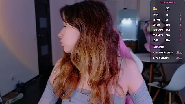 tenderdreams online show from March 13, 2026, 6:24 pm