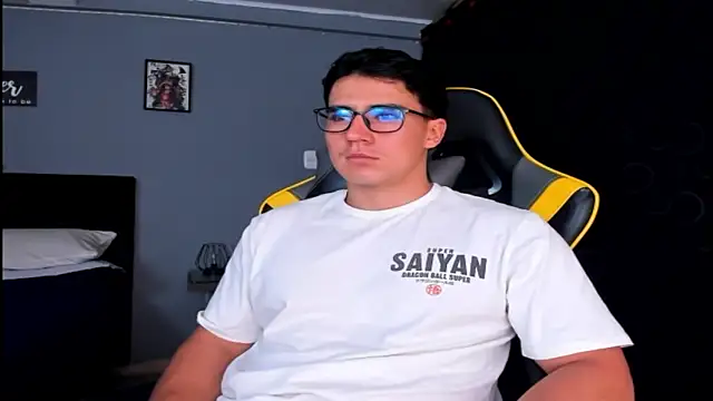 owengray2n online show from October 10, 2025, 2:34 am