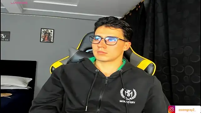 owengray2n online show from October 9, 2025, 2:01 am