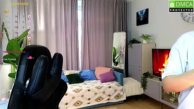 Sinty Noria online show from April 24, 2026, 1:07 am