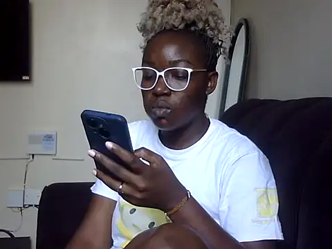 Sexy racy rebel  online show from December 15, 2025, 10:43 am