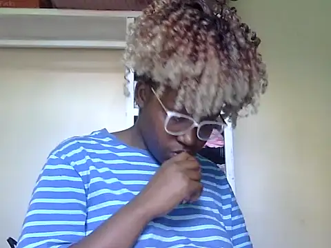 Sexy racy rebel  online show from December 5, 2025, 1:43 pm