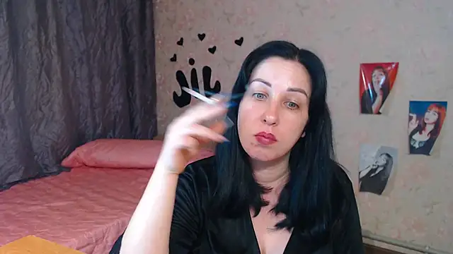 Snapshot of JillStevens chatting on November 6, 2025, 10:08 am JillStevens online show from November 6, 2025, 10:08 am