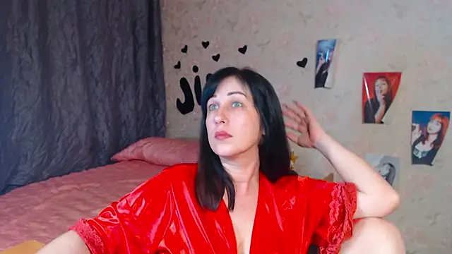 JillStevens online show from September 10, 2025, 3:49 am