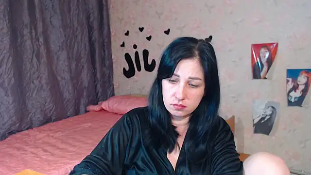 Snapshot of JillStevens chatting on November 19, 2025, 1:16 am JillStevens online show from November 19, 2025, 1:16 am