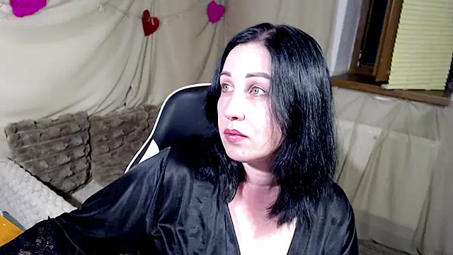 Snapshot of JillStevens chatting on June 14, 2026, 7:59 pm JillStevens online show from June 14, 2026, 7:59 pm