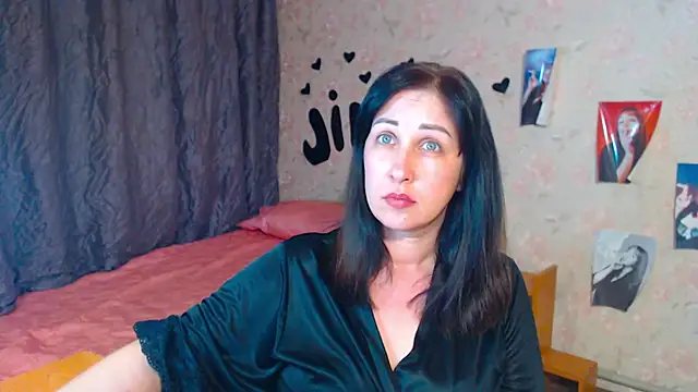 JillStevens online show from September 20, 2025, 2:33 pm