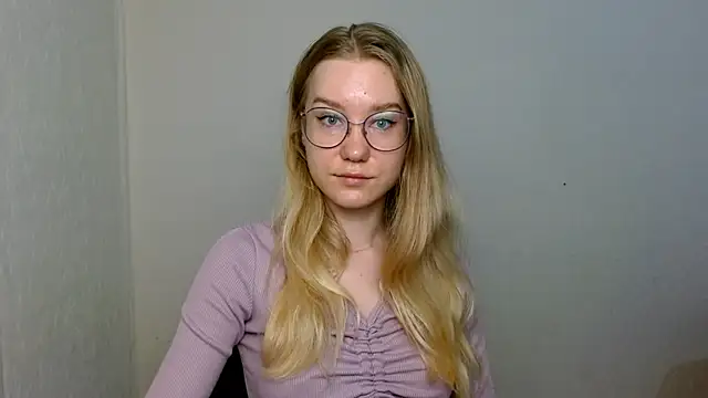 cindi hot online show from November 27, 2025, 9:43 am