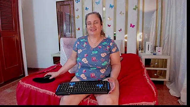 AnyelaGitanaMature online show from February 3, 2026, 6:22 am