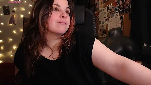 Saya sweet online show from October 15, 2025, 2:54 am