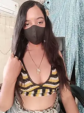 Parinaaz18 online show from June 17, 2026, 1:27 am