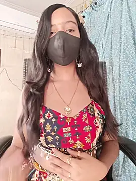 Snapshot of Parinaaz18 chatting on June 22, 2026, 1:22 am Parinaaz18 online show from June 22, 2026, 1:22 am