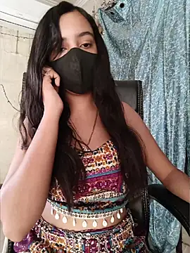 Parinaaz18 online show from June 18, 2026, 1:26 am