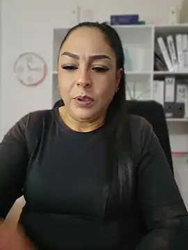 Snapshot of Gina_Myers chatting on July 19, 2026, 4:21 am Gina Myers online show from July 19, 2026, 4:21 am